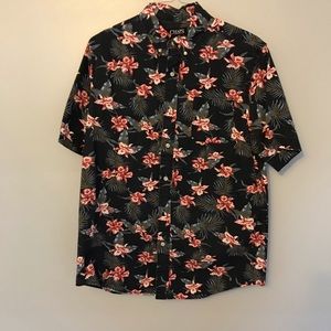 Men’s hawaiin floral party shirt large